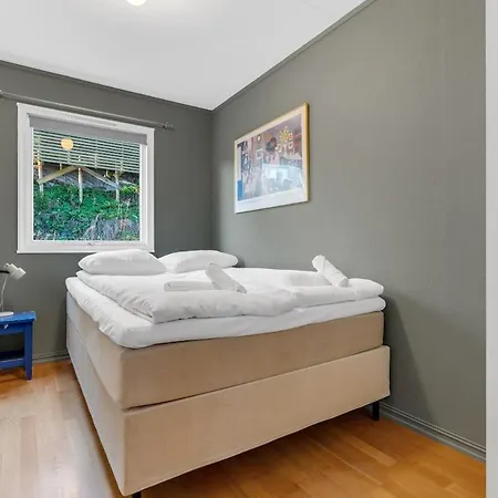 The Winter Tale House - Free Parking