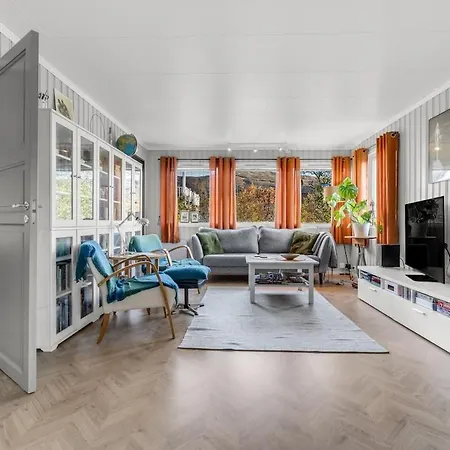 The Winter Tale House - Free Parking Tromsø